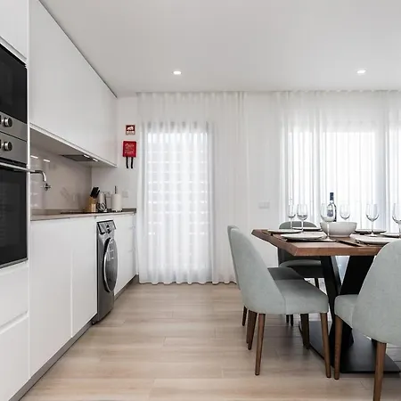 Suncoast Escape * Olhão